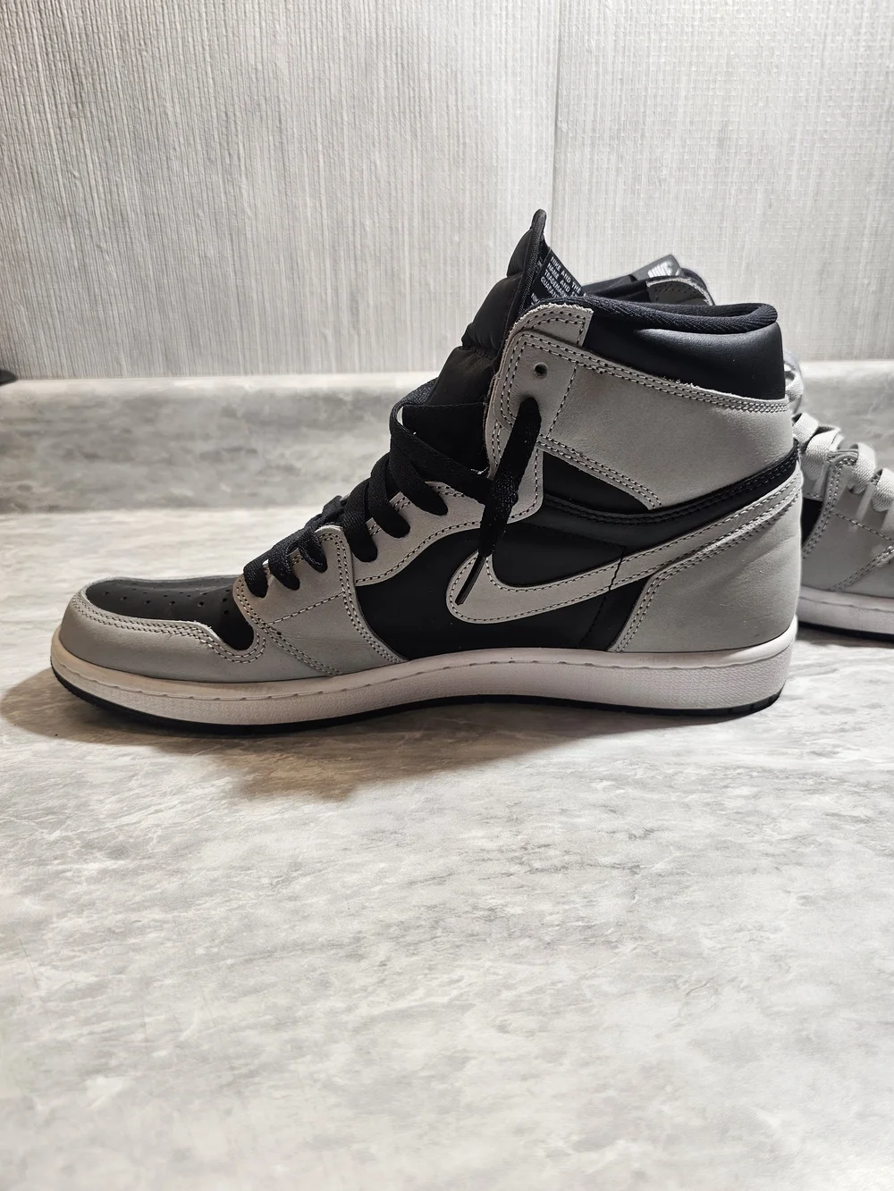 Nike Air Jordan Retro Mid Black & Gray Men’s Sneakers - S32